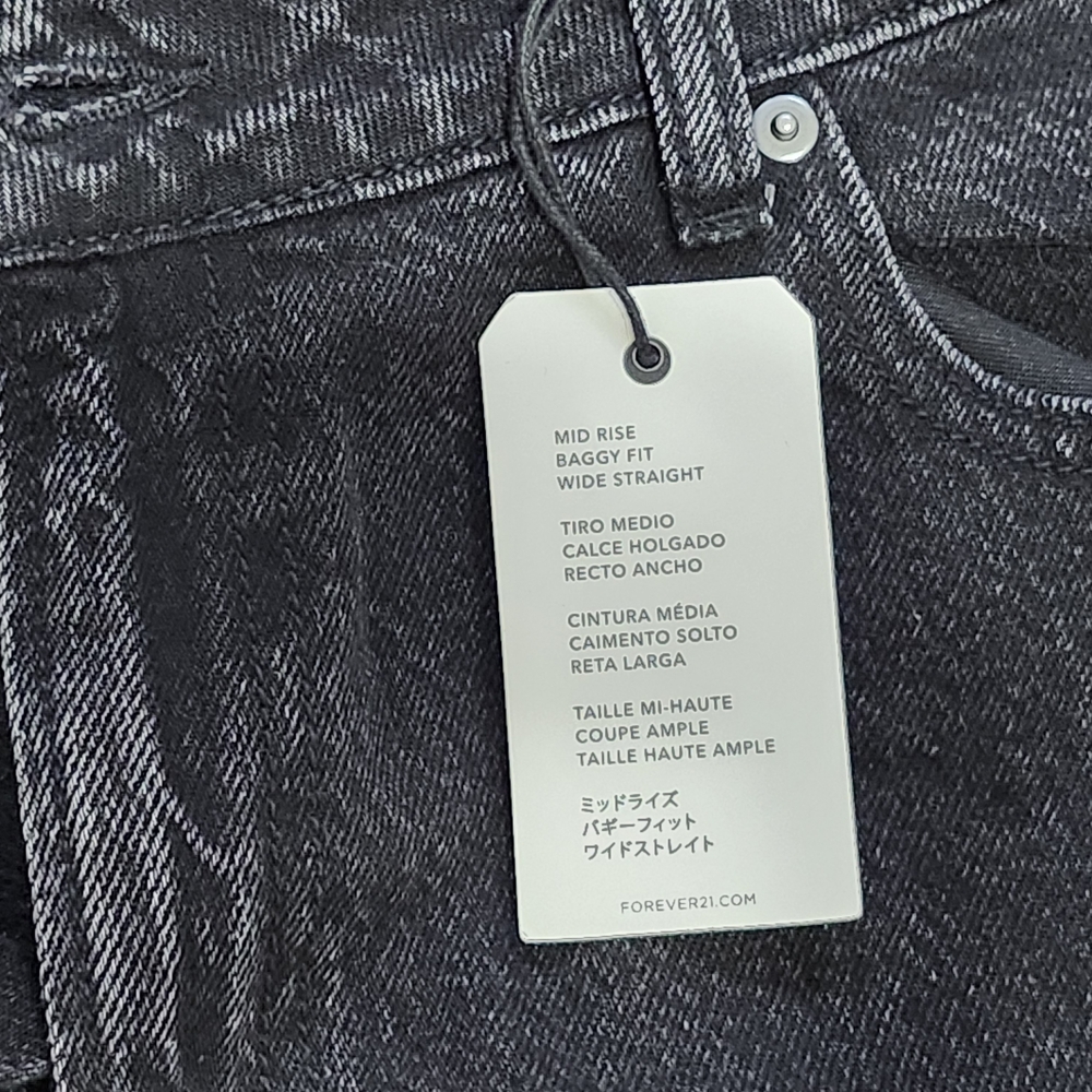 Forever 21 Black Loose Baggy Fit Jeans Wide Straight Leg, Mid Rise, Size 16 NWT